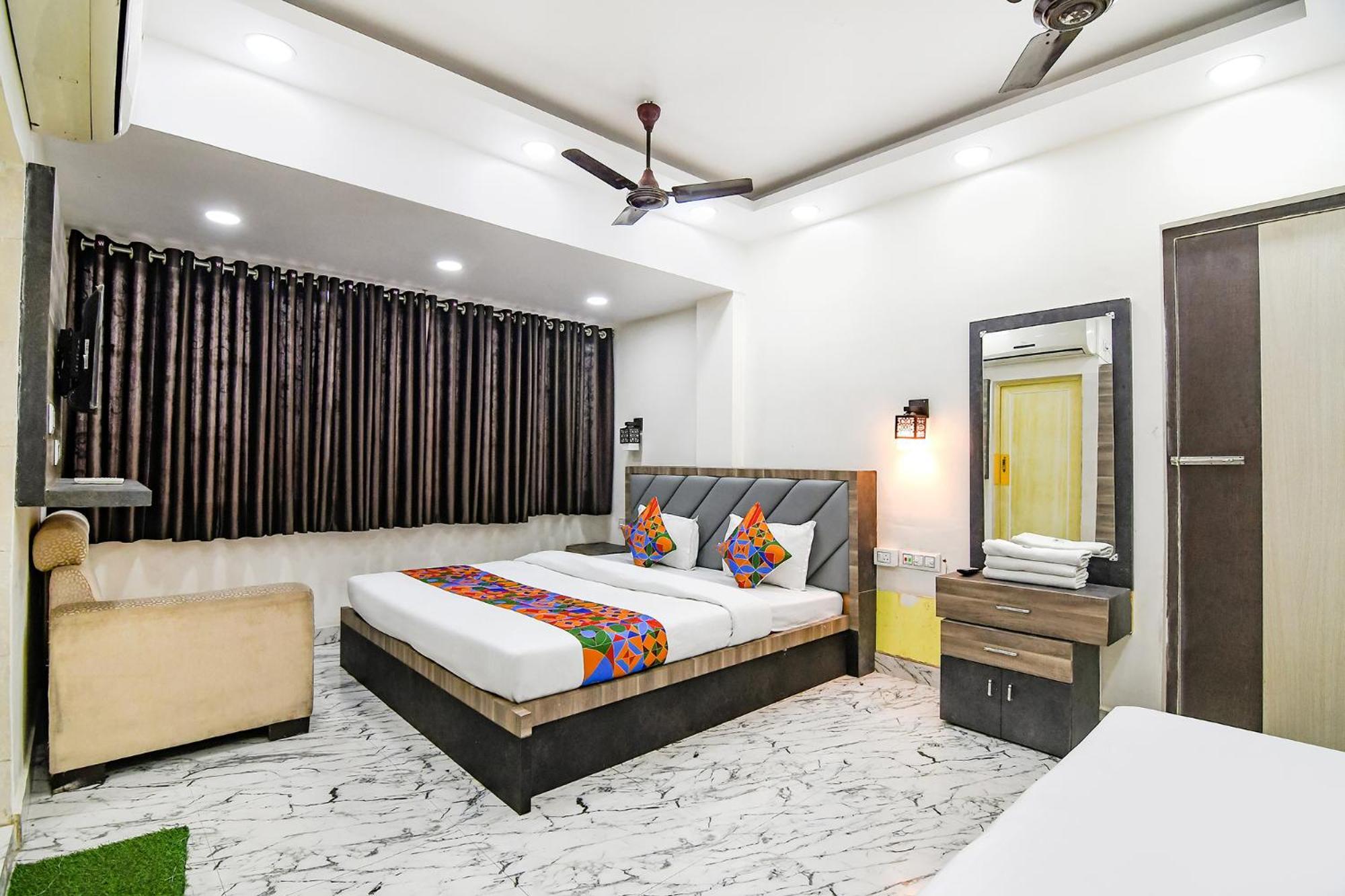 Fabexpress Sr Royale - Nr Sealdah Station Hotel Kolkata Ngoại thất bức ảnh