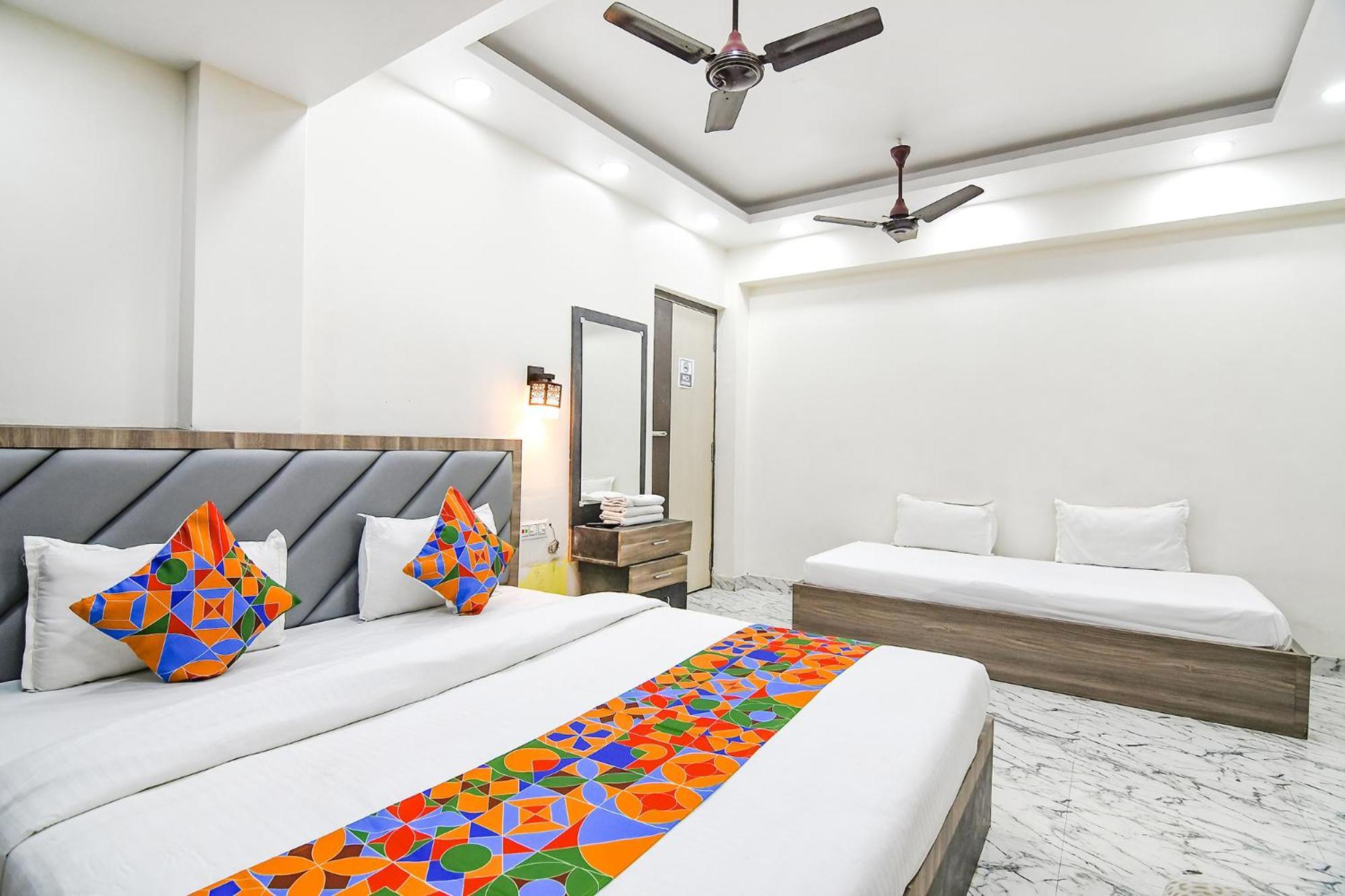 Fabexpress Sr Royale - Nr Sealdah Station Hotel Kolkata Ngoại thất bức ảnh