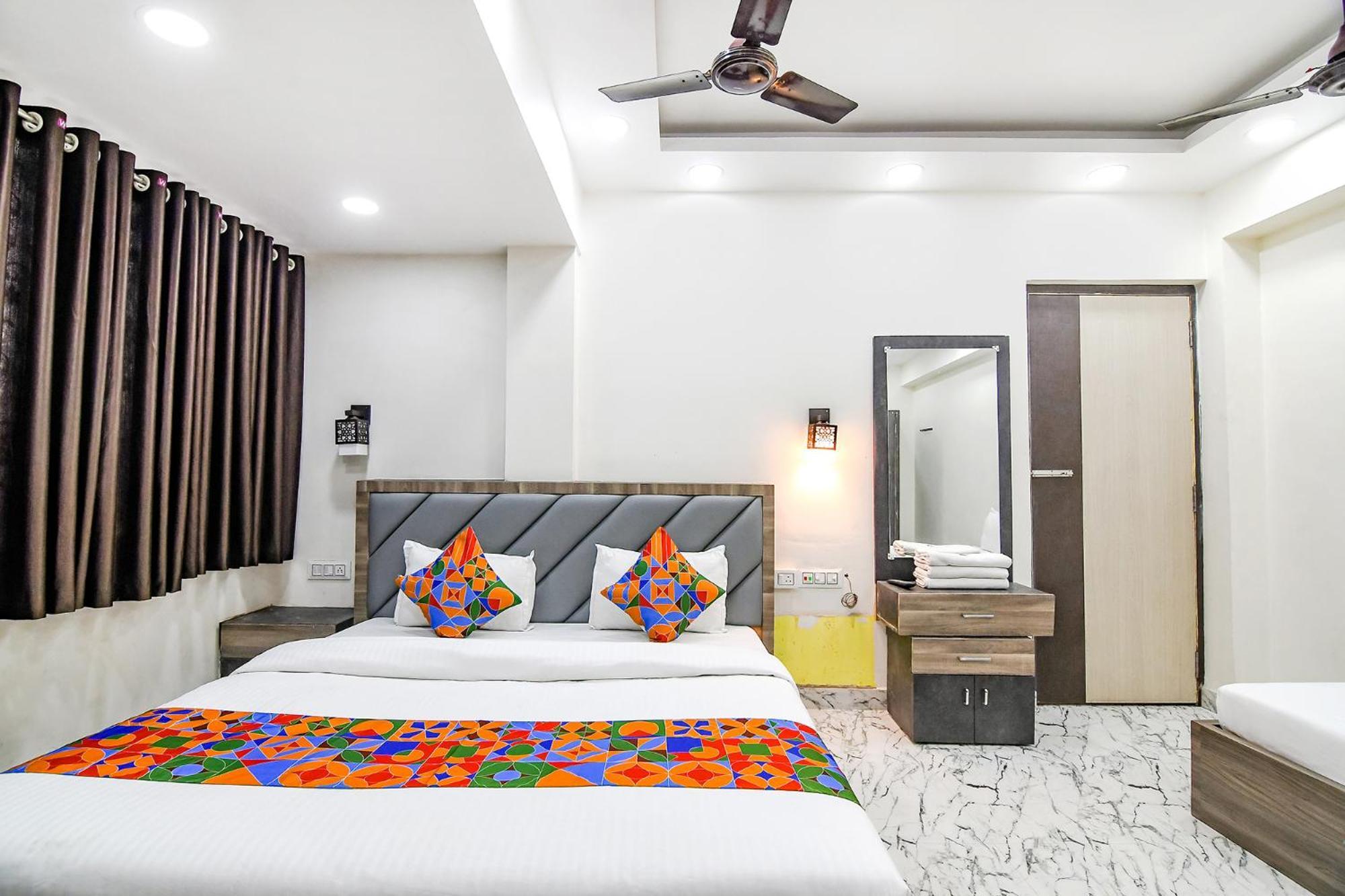 Fabexpress Sr Royale - Nr Sealdah Station Hotel Kolkata Ngoại thất bức ảnh