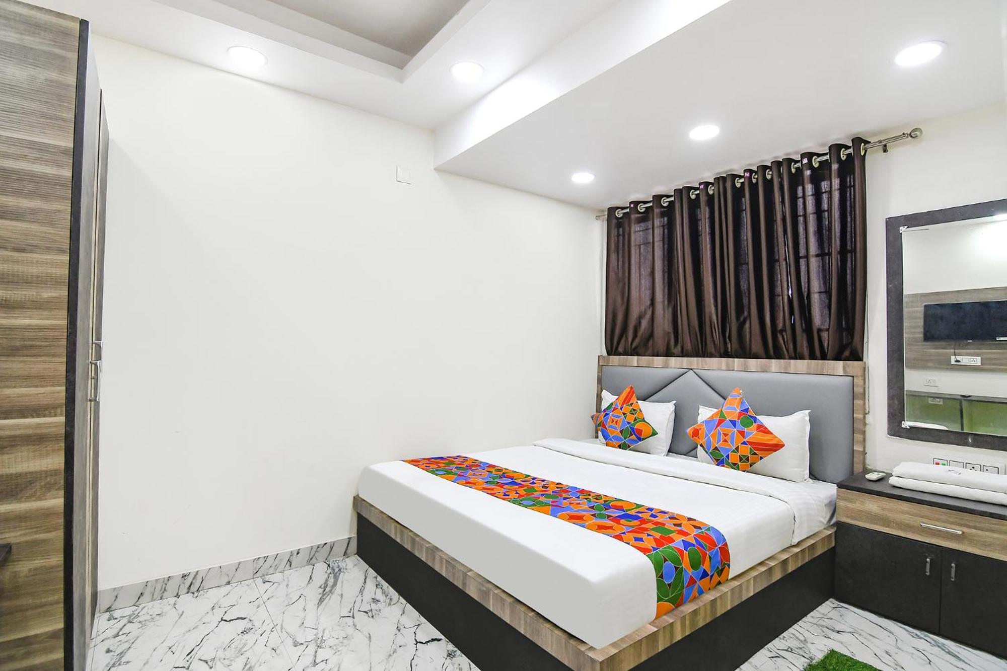 Fabexpress Sr Royale - Nr Sealdah Station Hotel Kolkata Ngoại thất bức ảnh